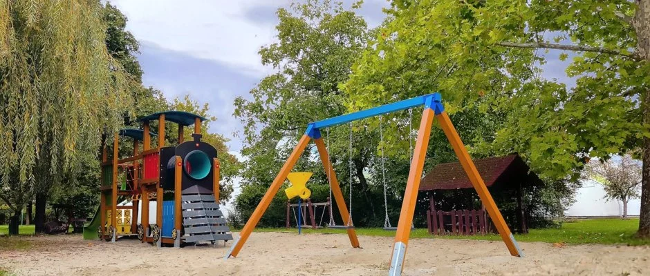 H�forr�s �d�l�- �s Lak�ssz�vetkezet Gyula