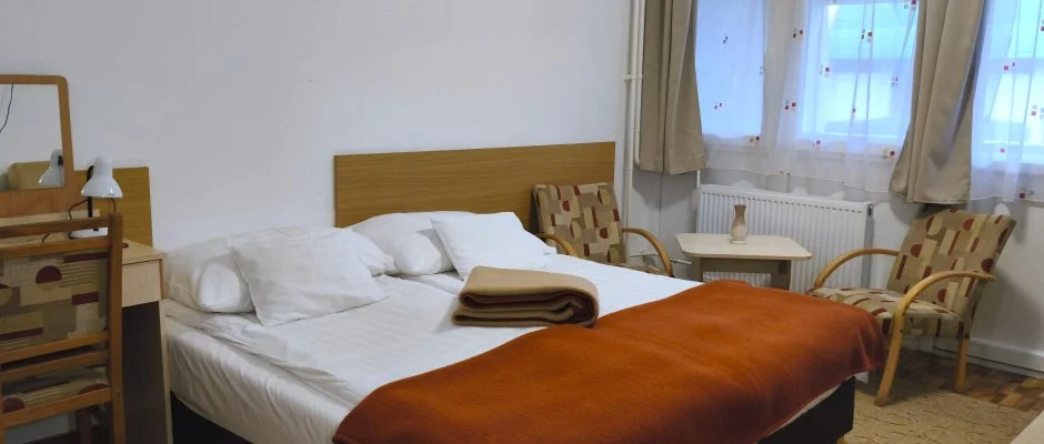 H�forr�s �d�l�- �s Lak�ssz�vetkezet Gyula