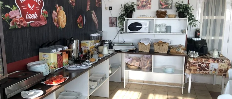 H�forr�s �d�l�- �s Lak�ssz�vetkezet Gyula