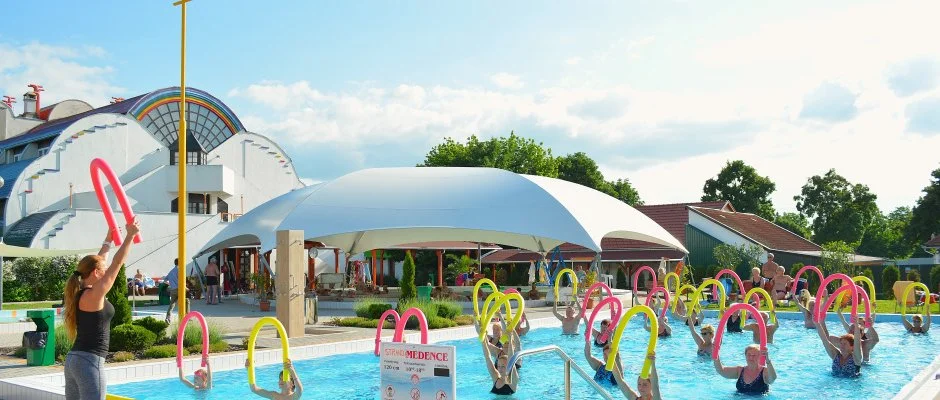 H�forr�s �d�l�- �s Lak�ssz�vetkezet Gyula