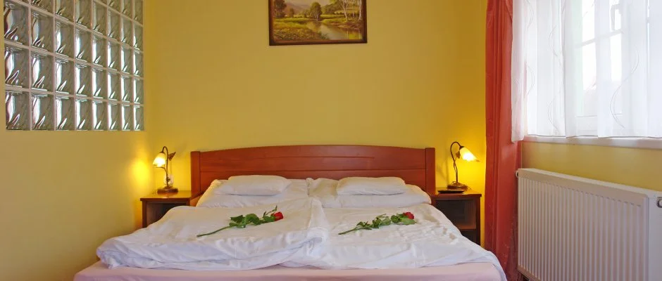 HoldLux Apartmanok Srvr