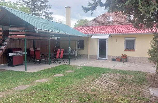 Holiday Apartman M�rahalom