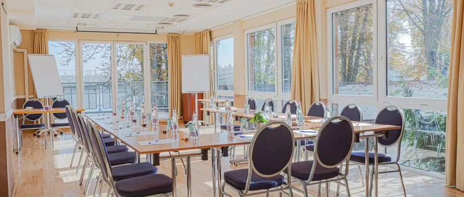 Holiday Beach Budapest Wellness Hotel with Sauna Park