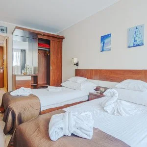  Budapest - Október 23. - teljes előrefizetéssel