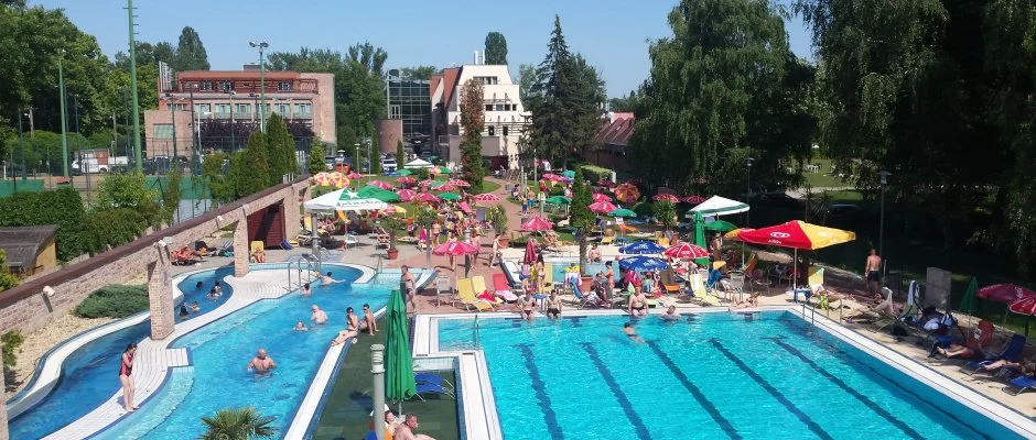 Holiday Beach Budapest Wellness Hotel with Sauna Park