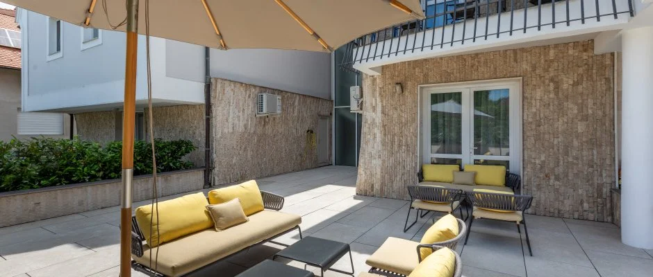 Holiday Club Apartman Hotel H�v�z