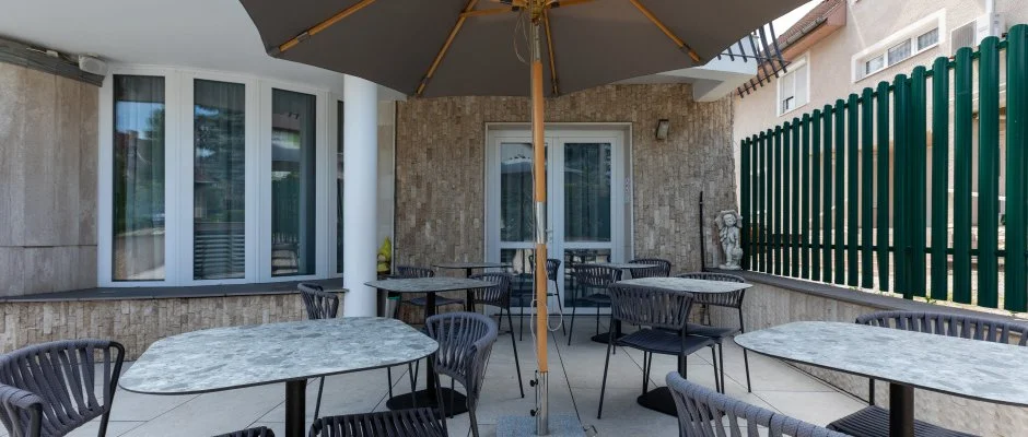 Holiday Club Apartman Hotel H�v�z
