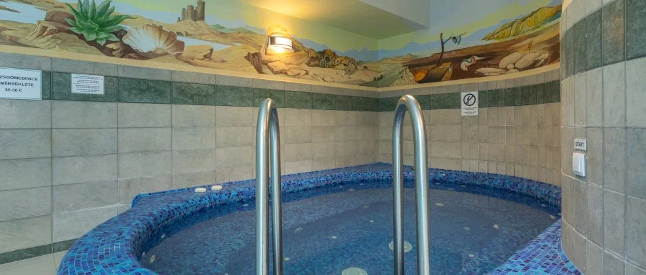 Holiday Club Apartman Hotel H�v�z