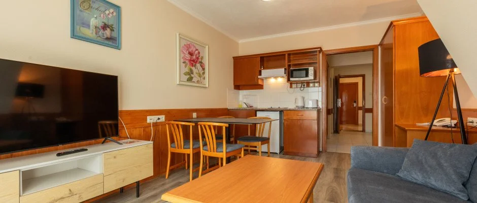 Holiday Club Apartman Hotel H�v�z