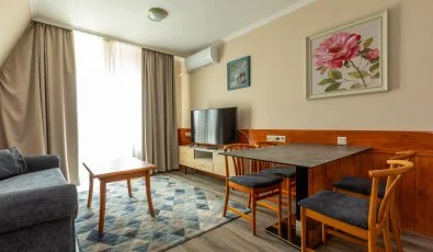 Holiday Club Apartman Hotel H�v�z
