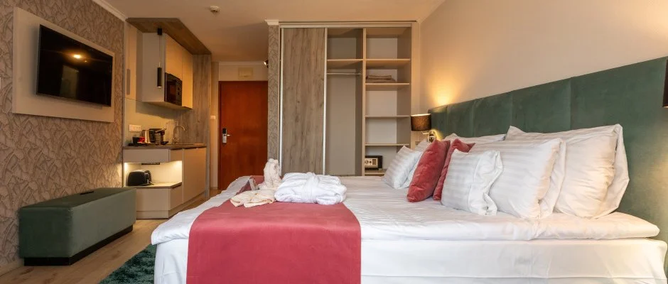 Holiday Club Apartman Hotel H�v�z
