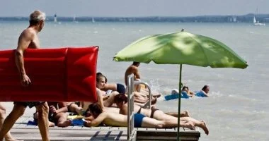 - Napi ár félpanziós ellátással