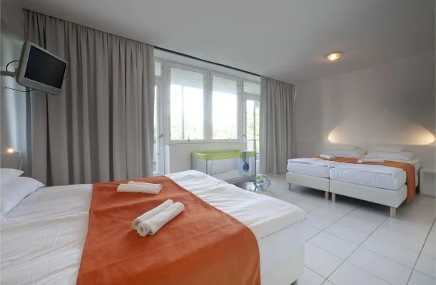 Holiday Hotel Csopak Holiday Hotel Csopak