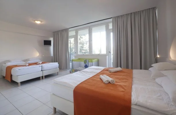 Holiday Hotel Csopak Holiday Hotel Csopak