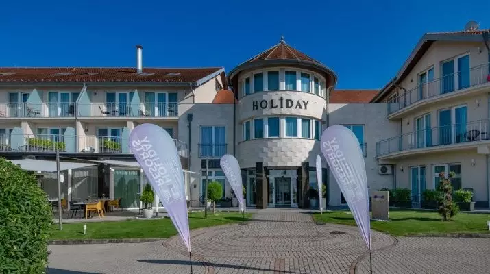 Holiday Resorts Balatonszrsz
