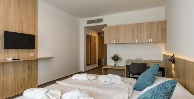 Napi árak reggelivel, fürdőhasználattal (1 éjtől)