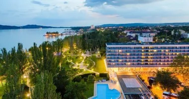  - Flpnzes ajnlat hajkzssal a Balatonon