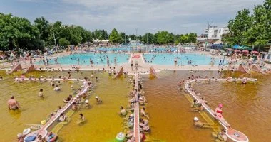  - Kedvezm�nyes �r f�lpanzi�val, f�rd�bel�p�vel