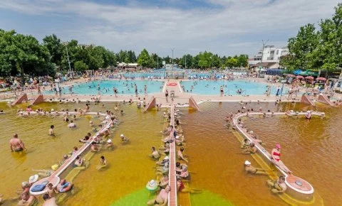 Hunguest Hotel Aqua-Sol Hajdúszoboszló - Kedvezményes ár félpanzióval, fürdőbelépővel