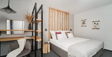 Augusztus 20. (min. 2 éj)