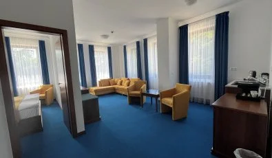Hotel Bassiana Srvr