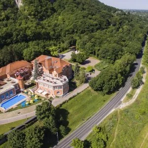  Esztergom - Csendes kikapcsolódás nyugdíjas vendégeknek (min. 3 éj)