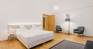 Ny�ri el�foglal�si akci� (min. 3 �j)