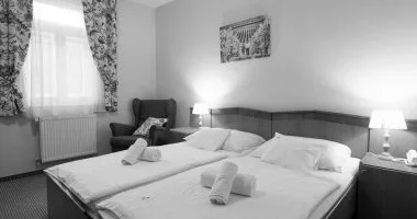 H�sv�t (min. 4 �j)