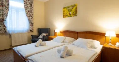 Húsvét (min. 4 éj)