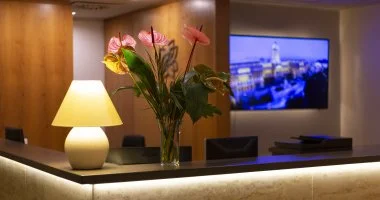 M�jus 1. (min. 2 �j)