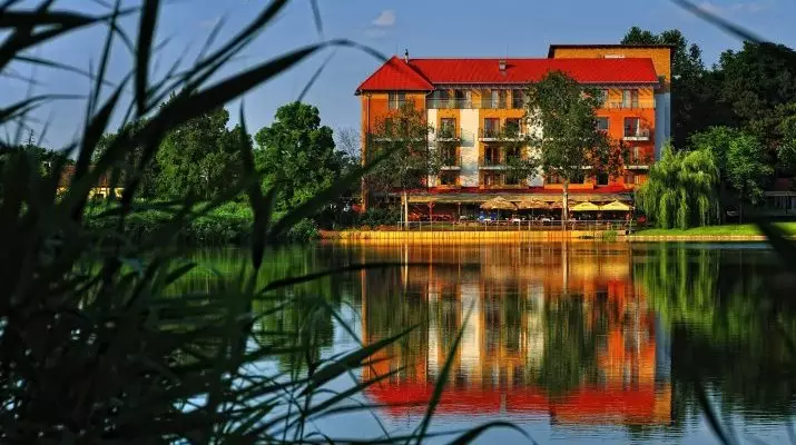 Hotel Corvus Aqua Oroshza