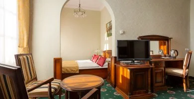 Október 23. (min. 2 éj)