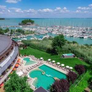 Hotel Golden Lake Resort Balatonfüred - Napi ár félpanziós ellátással (1 éjtől)