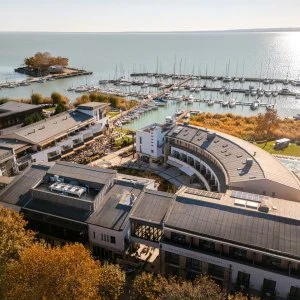  Balatonfüred - Két ünnep között