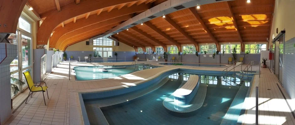 Hajnal Hotel Mez�k�vesd