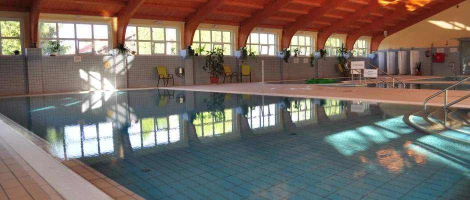 Hajnal Hotel Mez�k�vesd