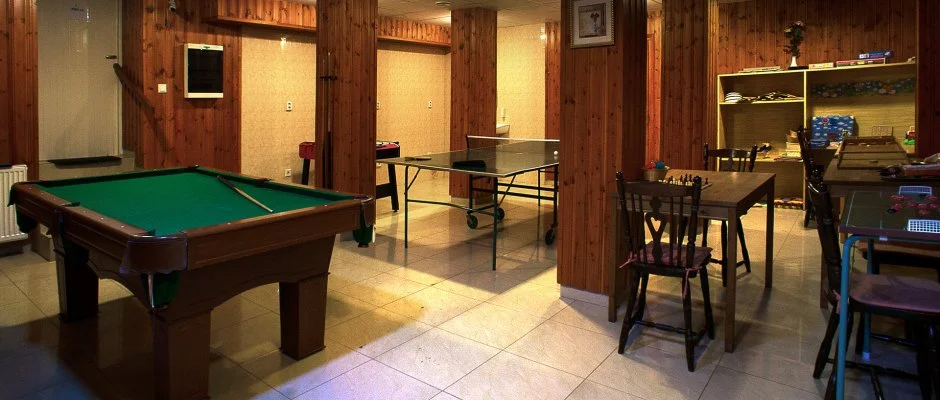 Hajnal Hotel Mez�k�vesd