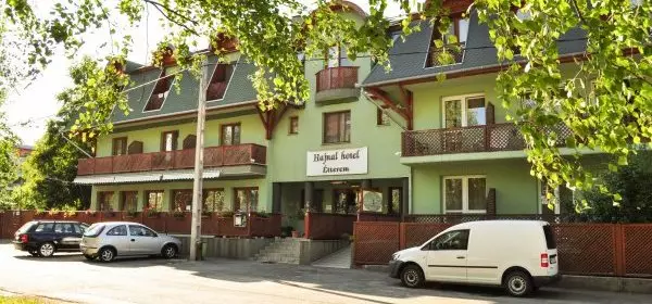 Hajnal Hotel Mezkvesd