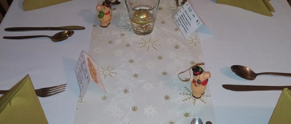 Hajnal Hotel Mez�k�vesd