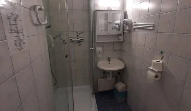 Hajnal Hotel Mez�k�vesd