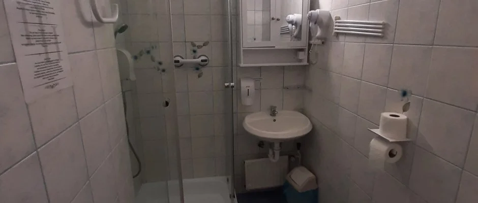 Hajnal Hotel Mez�k�vesd