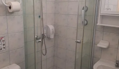 Hajnal Hotel Mez�k�vesd