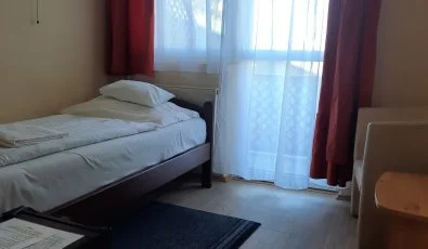 Hajnal Hotel Mez�k�vesd