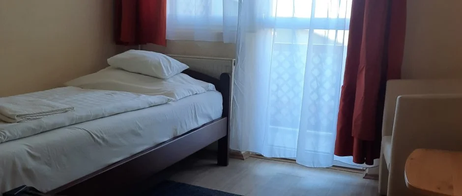 Hajnal Hotel Mez�k�vesd