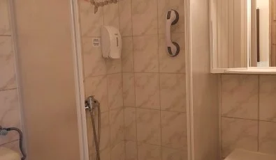 Hajnal Hotel Mez�k�vesd