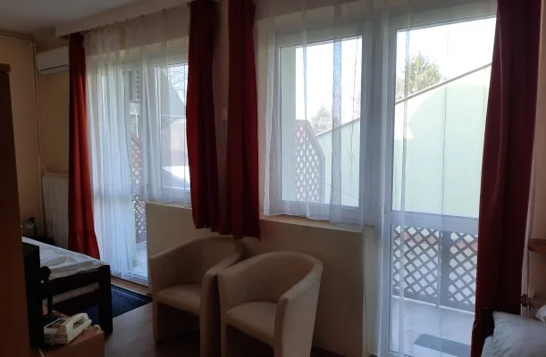 Hajnal Hotel Mez�k�vesd