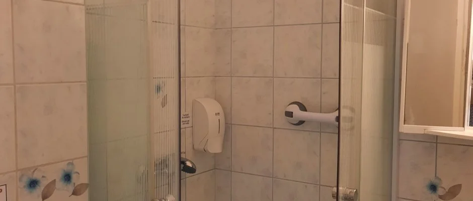 Hajnal Hotel Mez�k�vesd