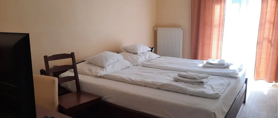 Hajnal Hotel Mez�k�vesd