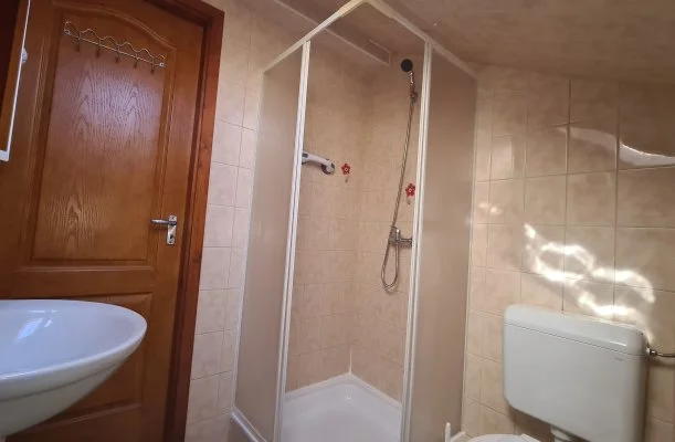 Hajnal Hotel Mez�k�vesd