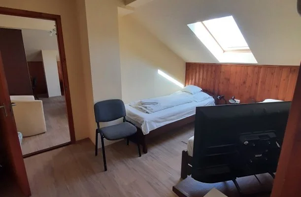 Hajnal Hotel Mez�k�vesd